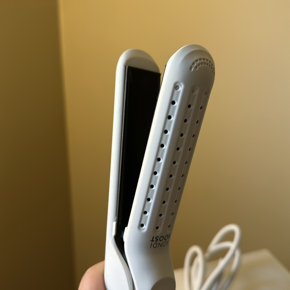 Bondi Boost Airburst Styler, New - Picture 5 of 6